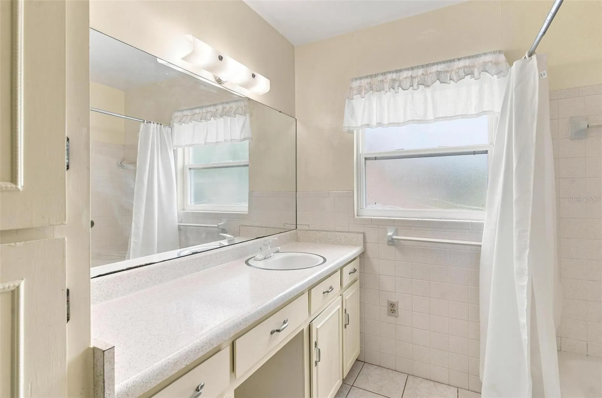 1631 Canal Court Tavares FL 32778