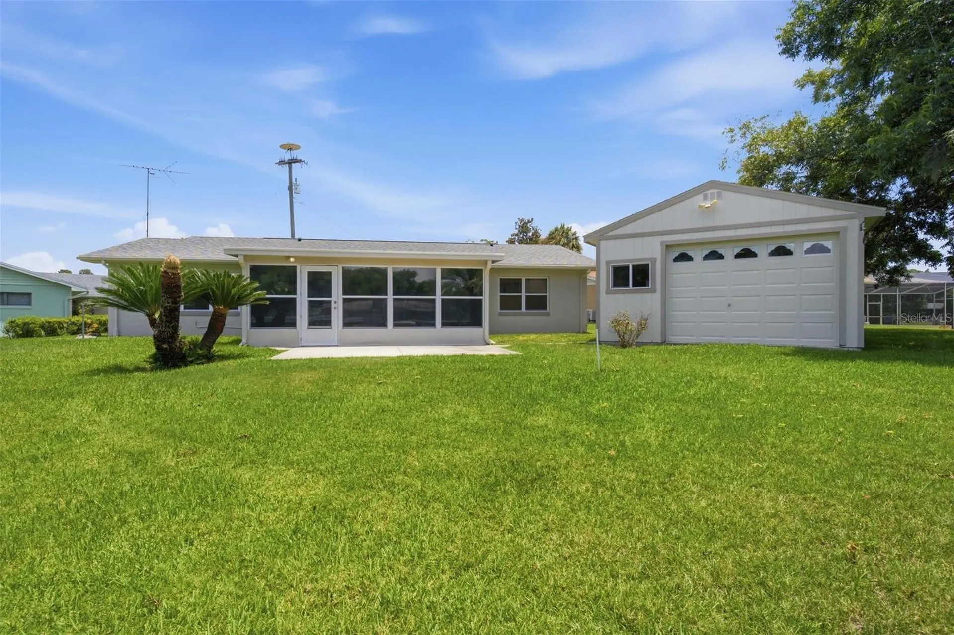 1631 Canal Court Tavares FL 32778