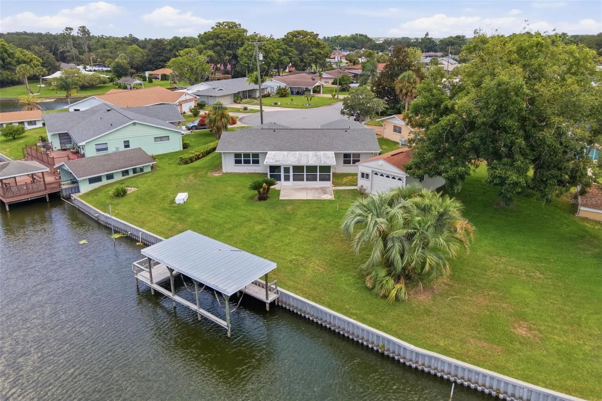 1631 Canal Court Tavares FL 32778