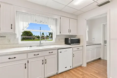 1631 Canal Court Tavares FL 32778
