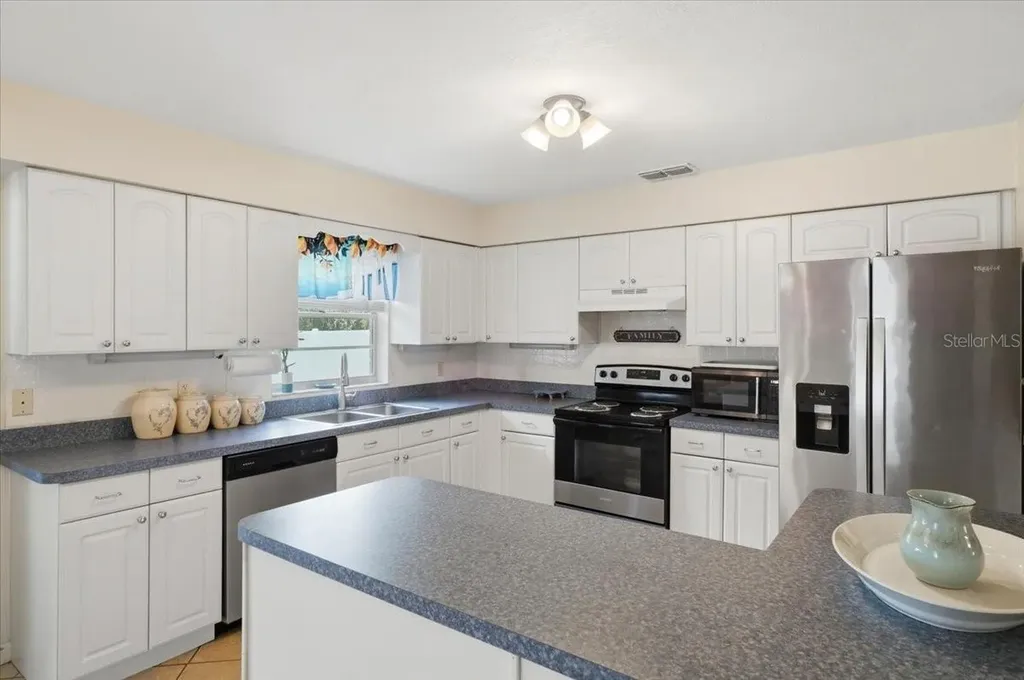 156 Manseau Drive Winter Haven FL 33880