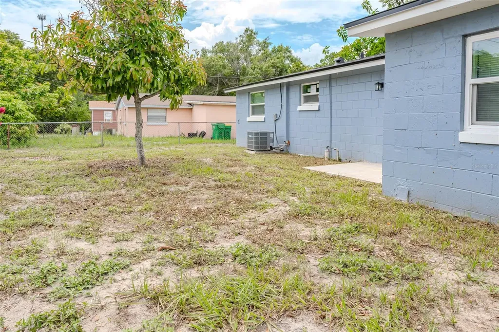 217 Betty Avenue S Dundee FL 33838