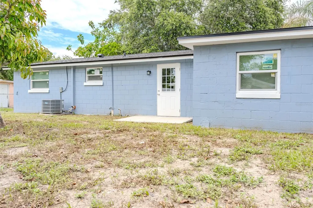 217 Betty Avenue S Dundee FL 33838
