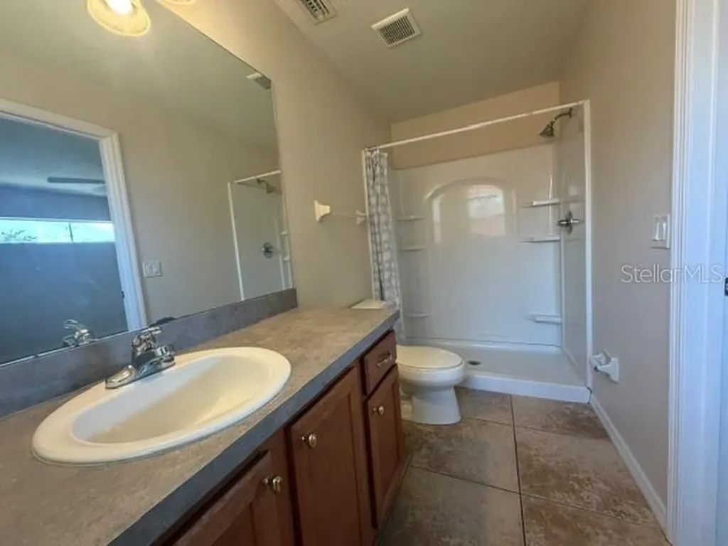 31-33 E St Louis Avenue Eustis FL 32726