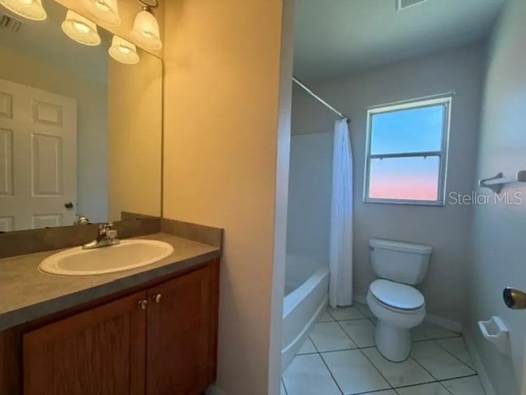 31-33 E St Louis Avenue Eustis FL 32726