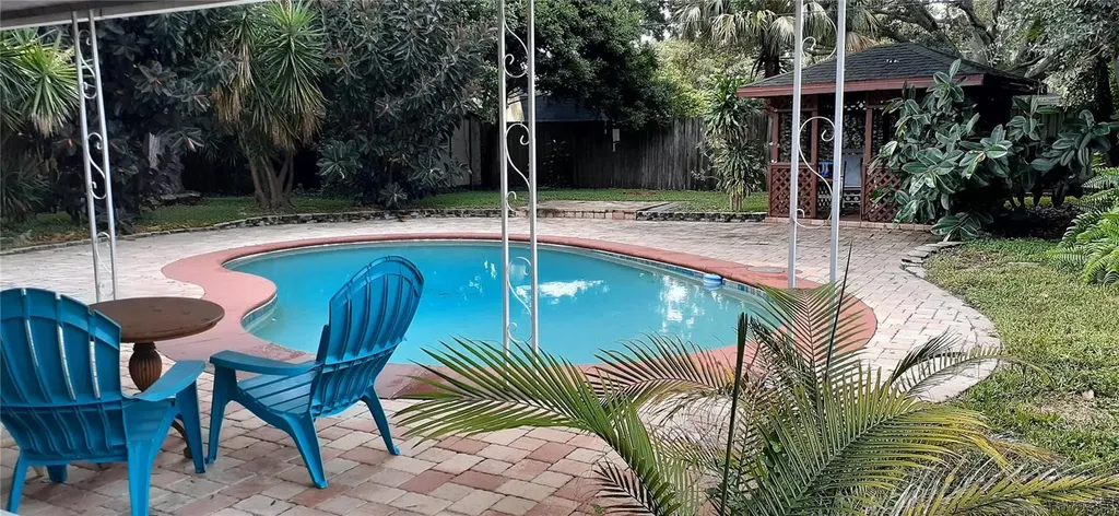 3925 W Bay View Avenue Tampa FL 33611