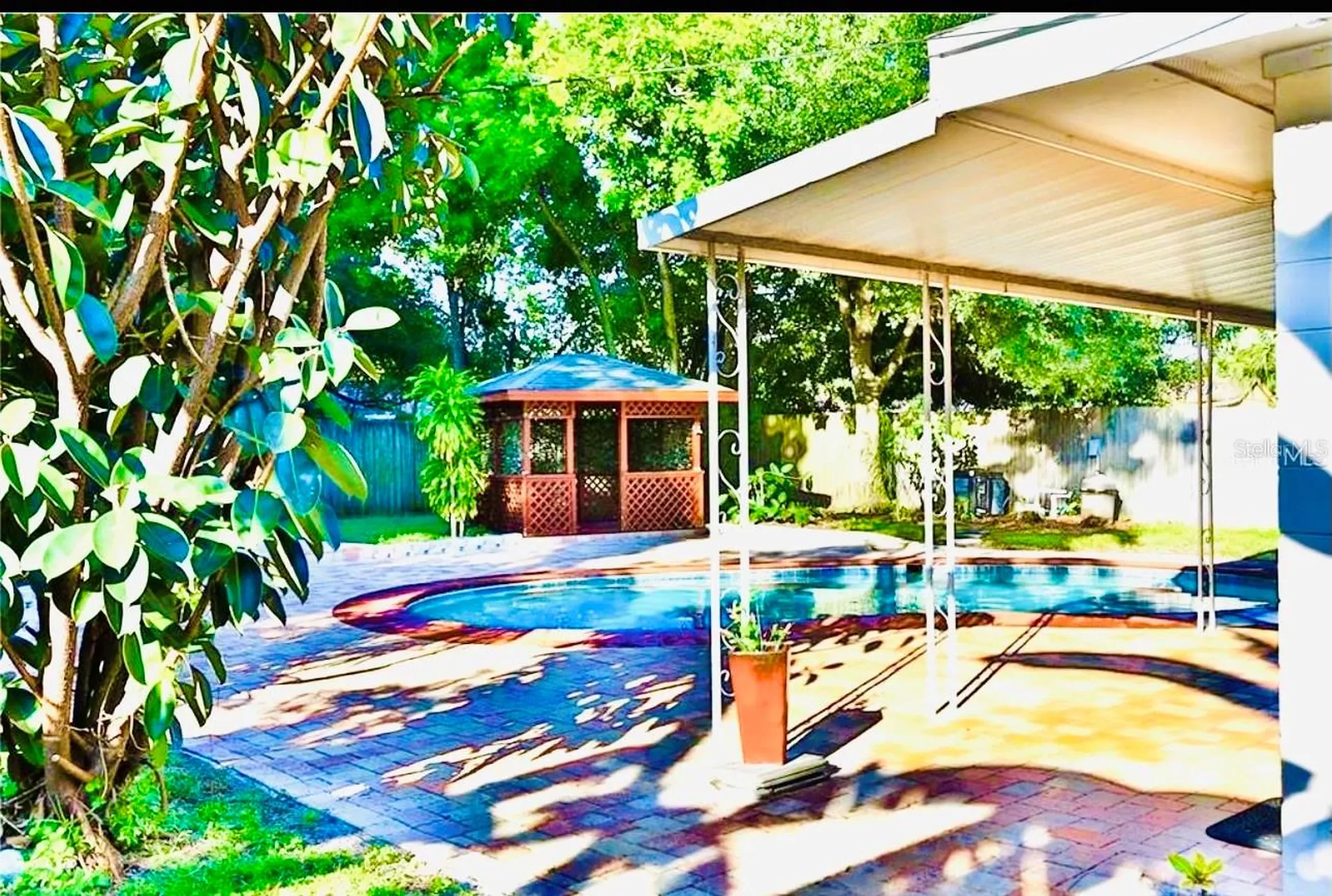 3925 W Bay View Avenue Tampa FL 33611