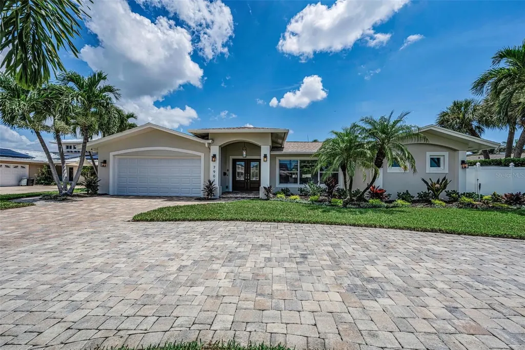 7901 10th Avenue S St Petersburg FL 33707