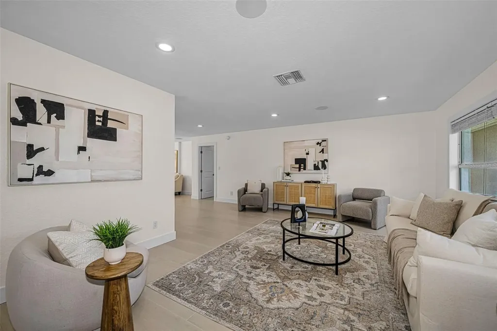 7901 10th Avenue S St Petersburg FL 33707