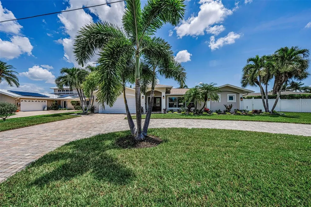 7901 10th Avenue S St Petersburg FL 33707