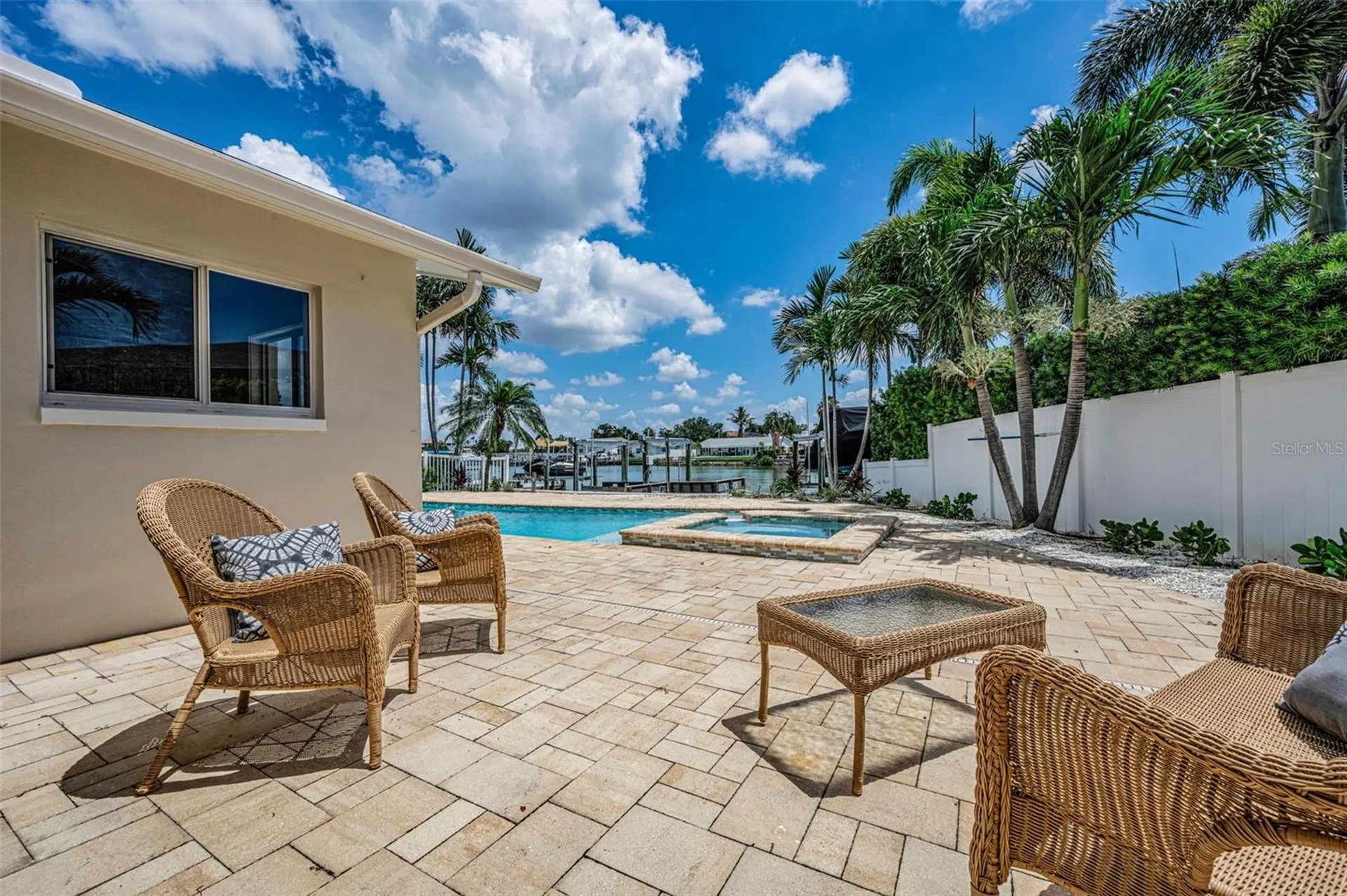 7901 10th Avenue S St Petersburg FL 33707
