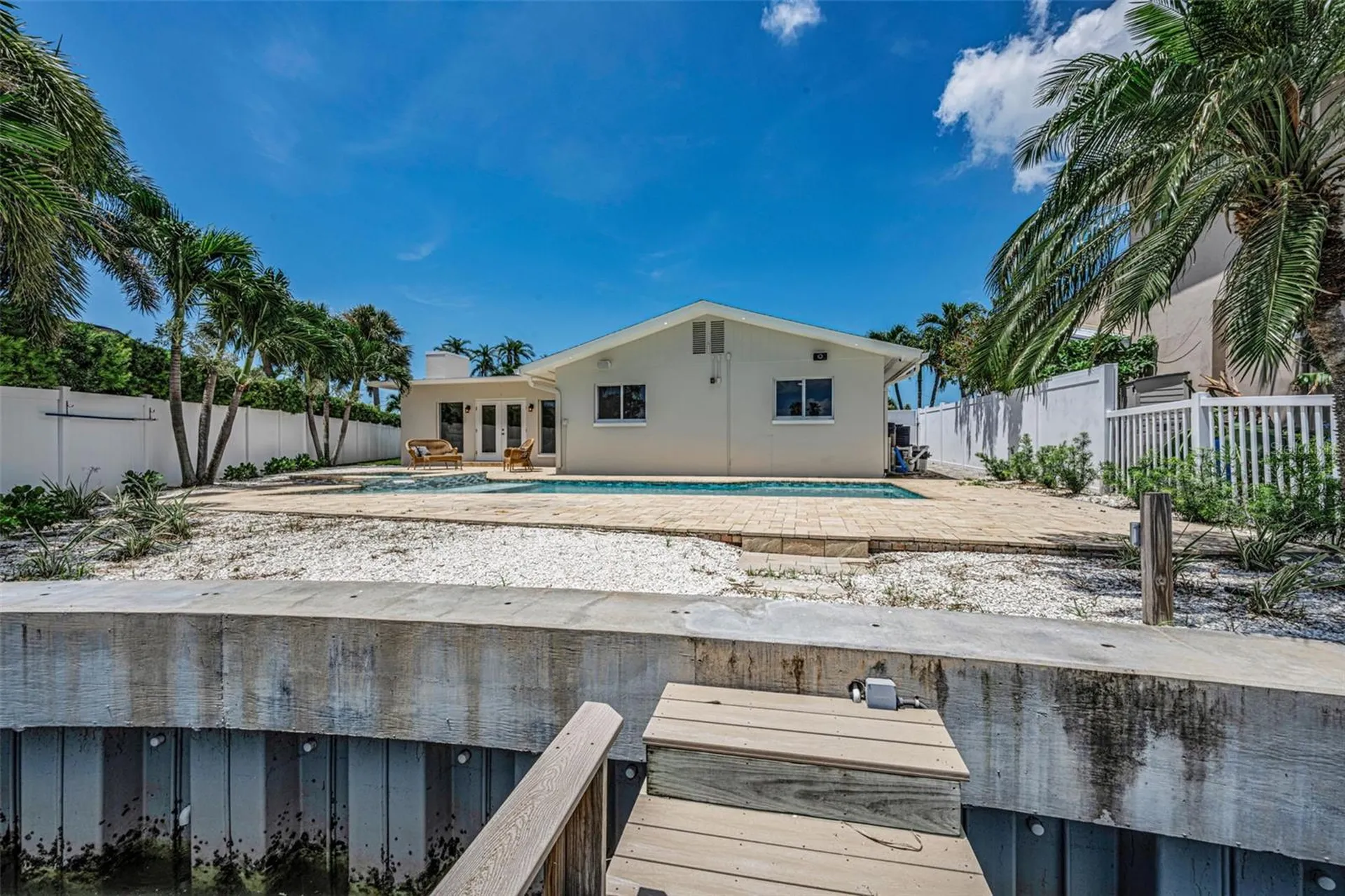 7901 10th Avenue S St Petersburg FL 33707
