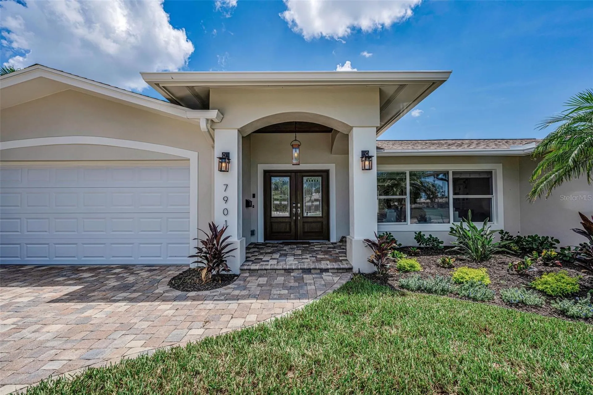 7901 10th Avenue S St Petersburg FL 33707