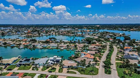 7901 10th Avenue S St Petersburg FL 33707