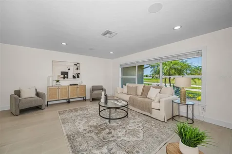 7901 10th Avenue S St Petersburg FL 33707