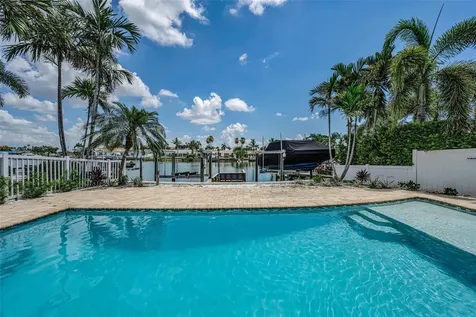 7901 10th Avenue S St Petersburg FL 33707