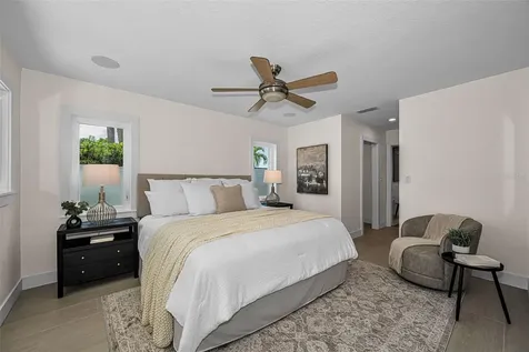 7901 10th Avenue S St Petersburg FL 33707