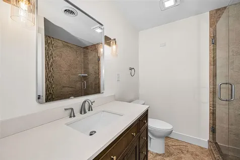 7901 10th Avenue S St Petersburg FL 33707