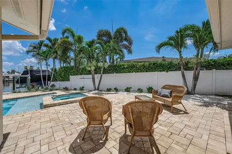 7901 10th Avenue S St Petersburg FL 33707