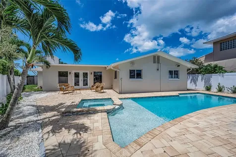 7901 10th Avenue S St Petersburg FL 33707