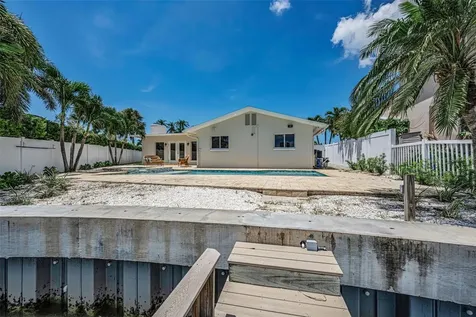 7901 10th Avenue S St Petersburg FL 33707