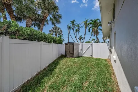 7901 10th Avenue S St Petersburg FL 33707