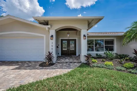 7901 10th Avenue S St Petersburg FL 33707