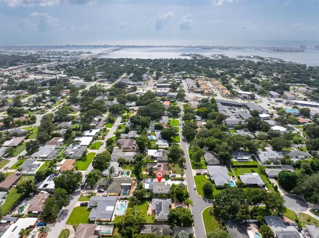 37 Southwind Drive Belleair Bluffs FL 33770
