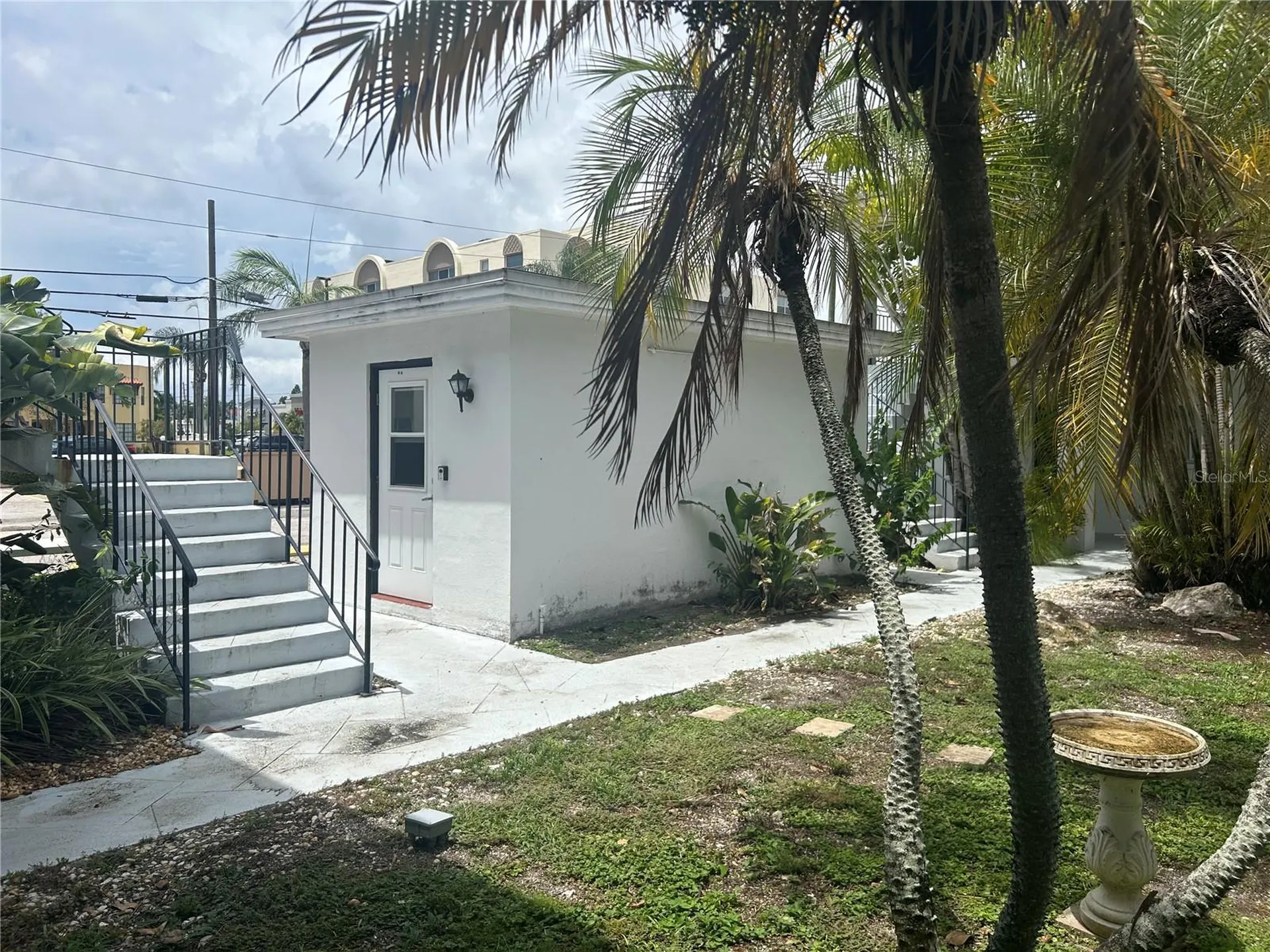 300 35th Avenue N St Petersburg FL 33704