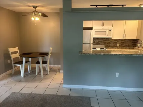 300 35th Avenue N St Petersburg FL 33704