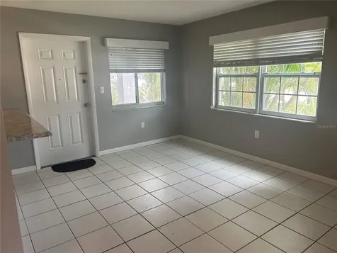300 35th Avenue N St Petersburg FL 33704
