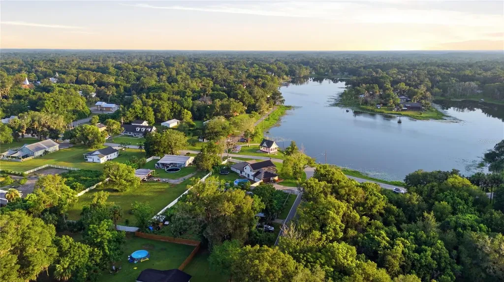 212 Pleasant Street Lake Helen FL 32744