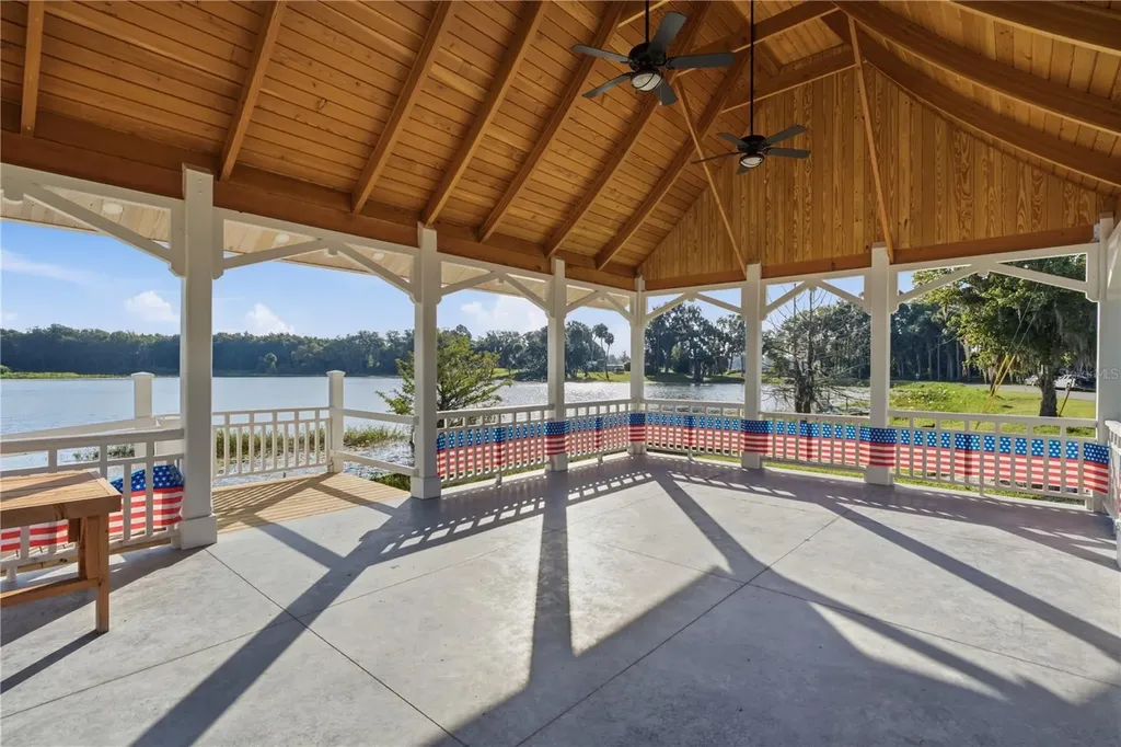 212 Pleasant Street Lake Helen FL 32744