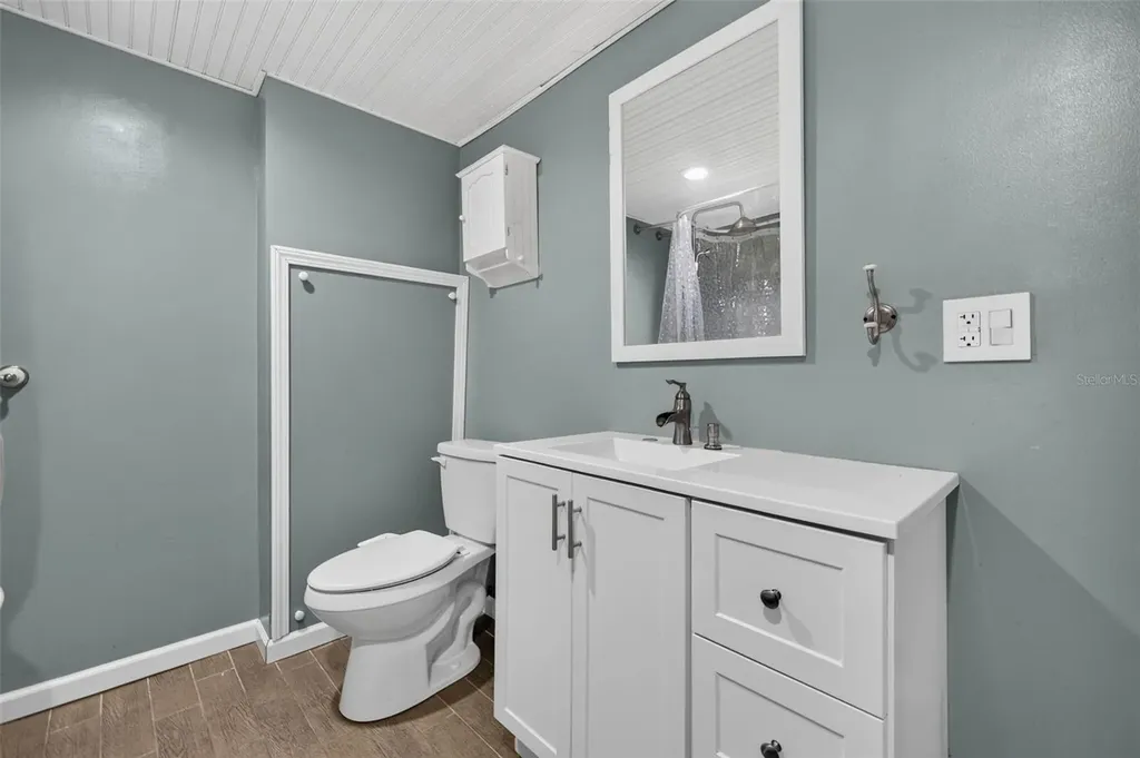 6172 59th Place N St Petersburg FL 33709