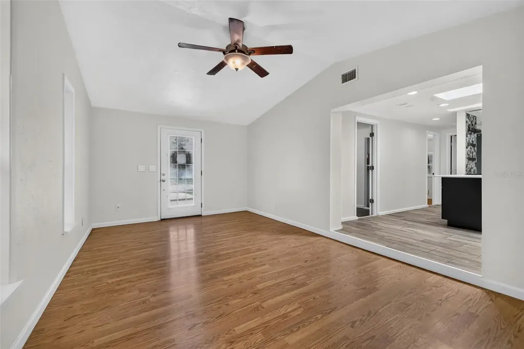 6172 59th Place N St Petersburg FL 33709