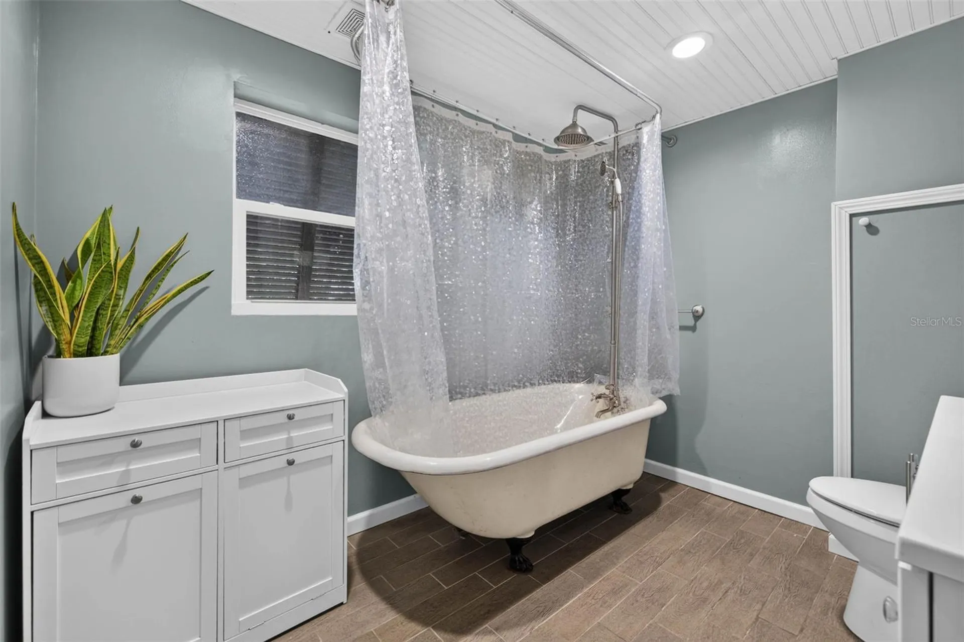 6172 59th Place N St Petersburg FL 33709