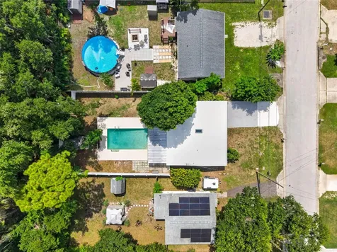 6172 59th Place N St Petersburg FL 33709