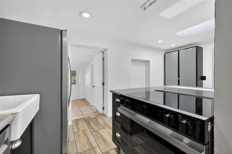 6172 59th Place N St Petersburg FL 33709