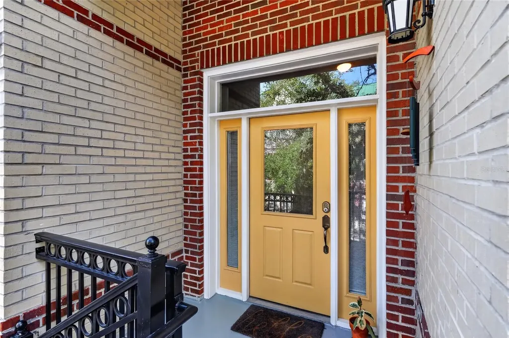 125 NE 4th Street Gainesville FL 32601