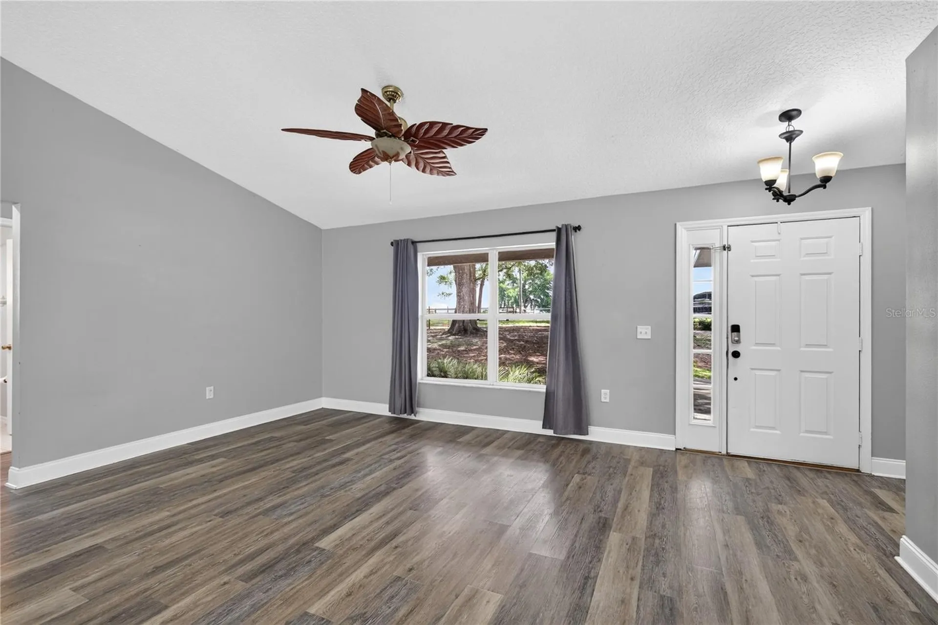 24307 Adair Avenue Sorrento FL 32776
