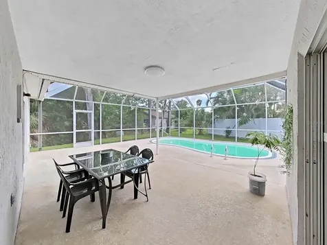6996 122nd Drive Largo FL 33773