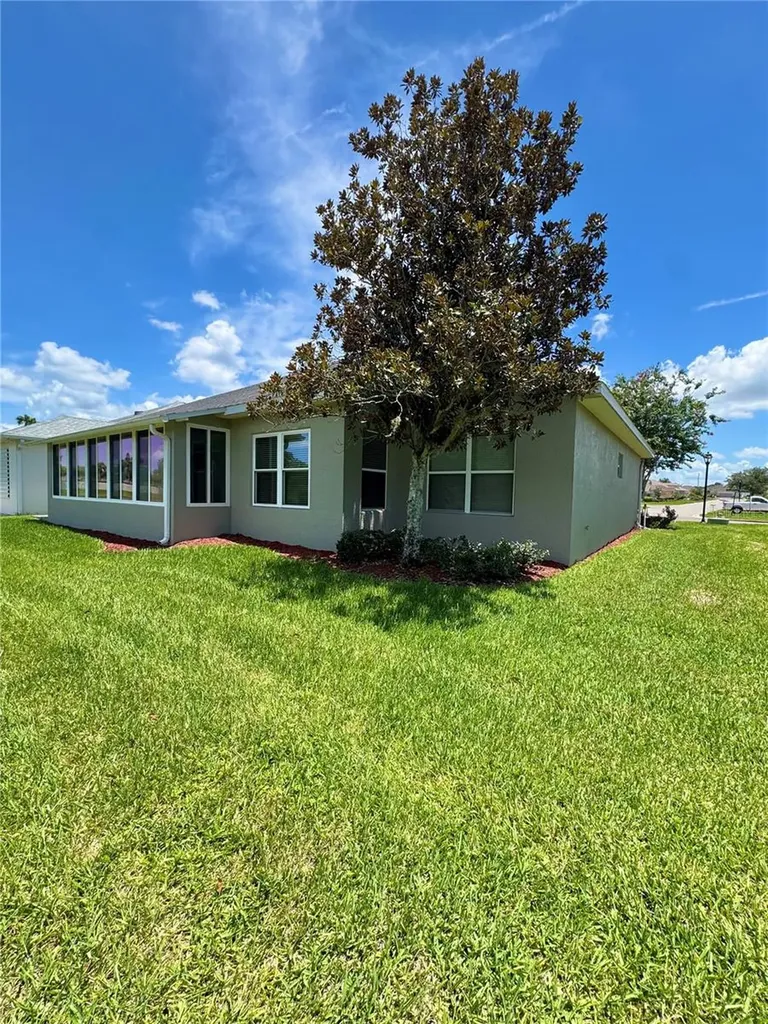 2820 Traditions Boulevard S Winter Haven FL 33884