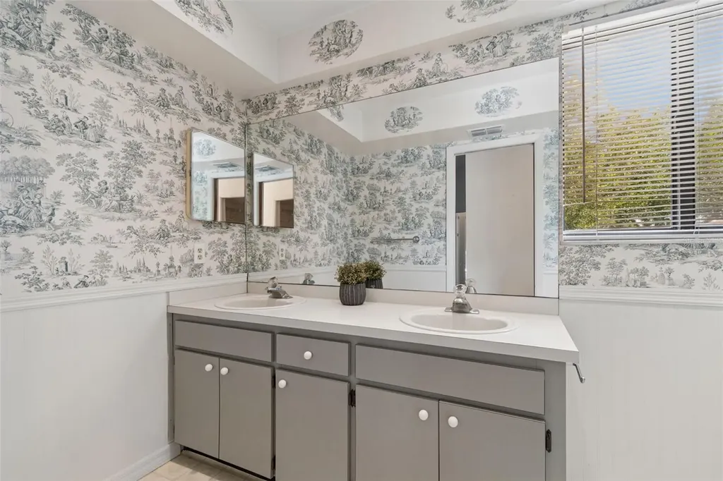 609 Green Valley Road Palm Harbor FL 34683