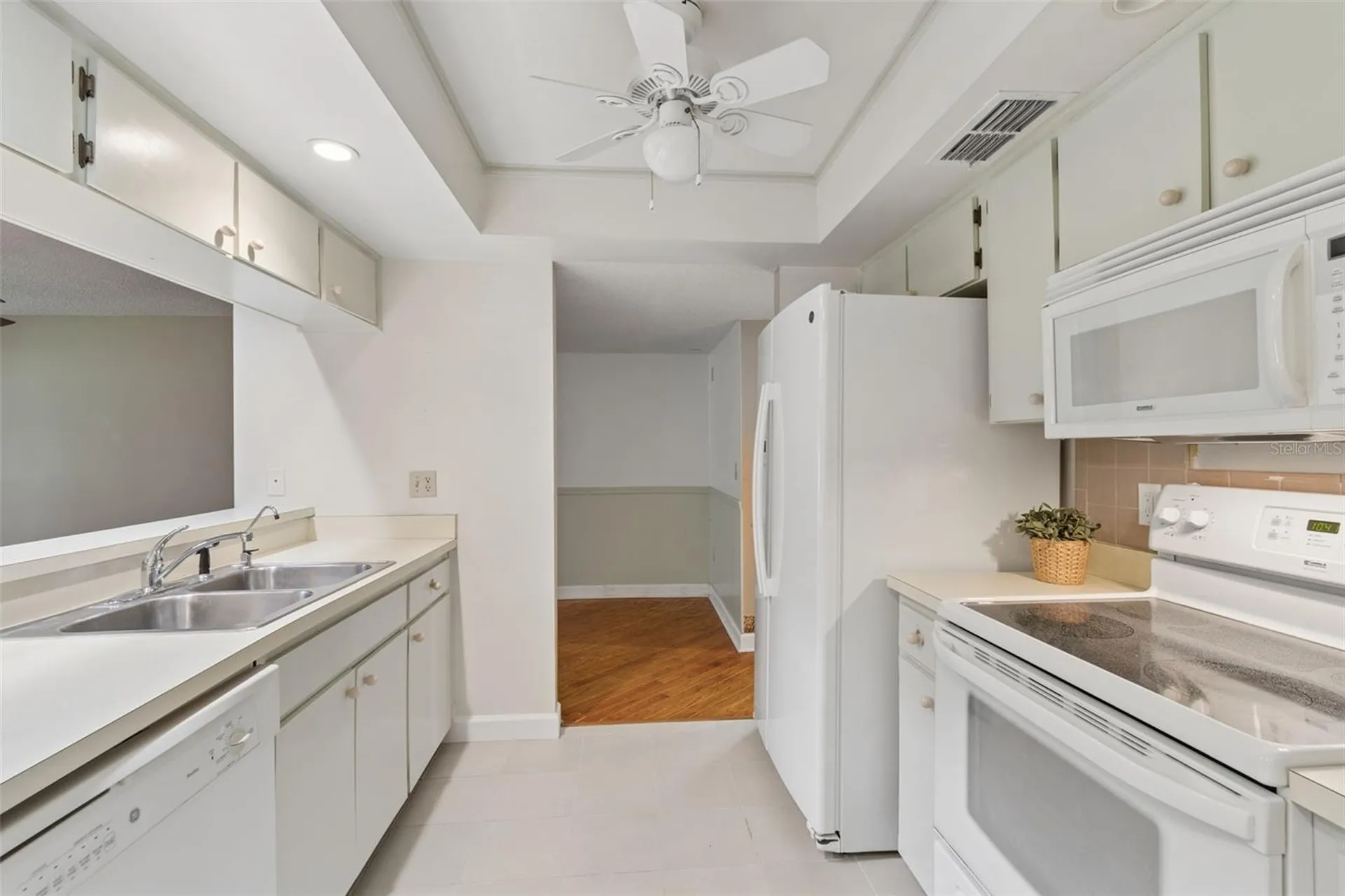 609 Green Valley Road Palm Harbor FL 34683
