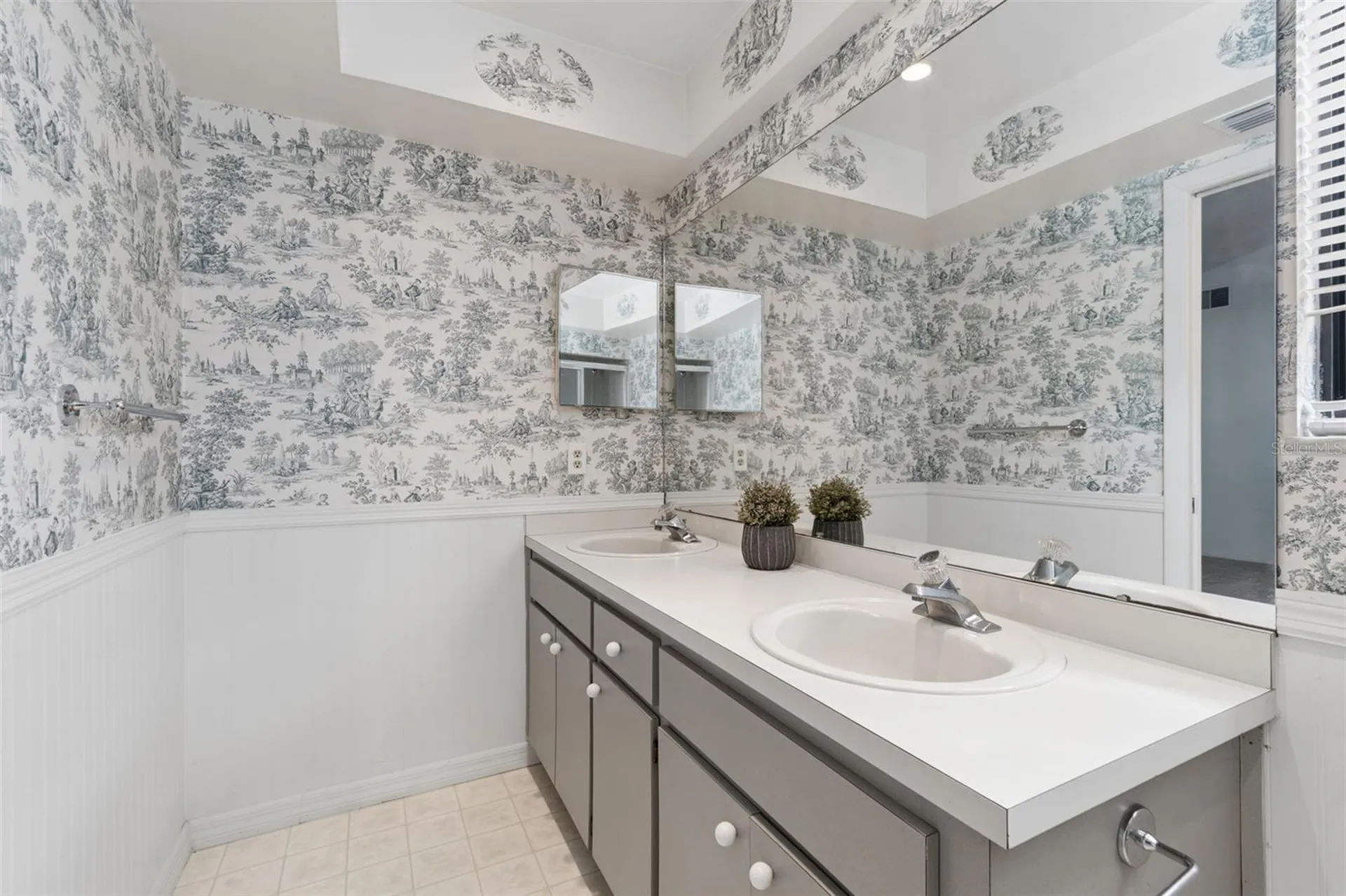 609 Green Valley Road Palm Harbor FL 34683