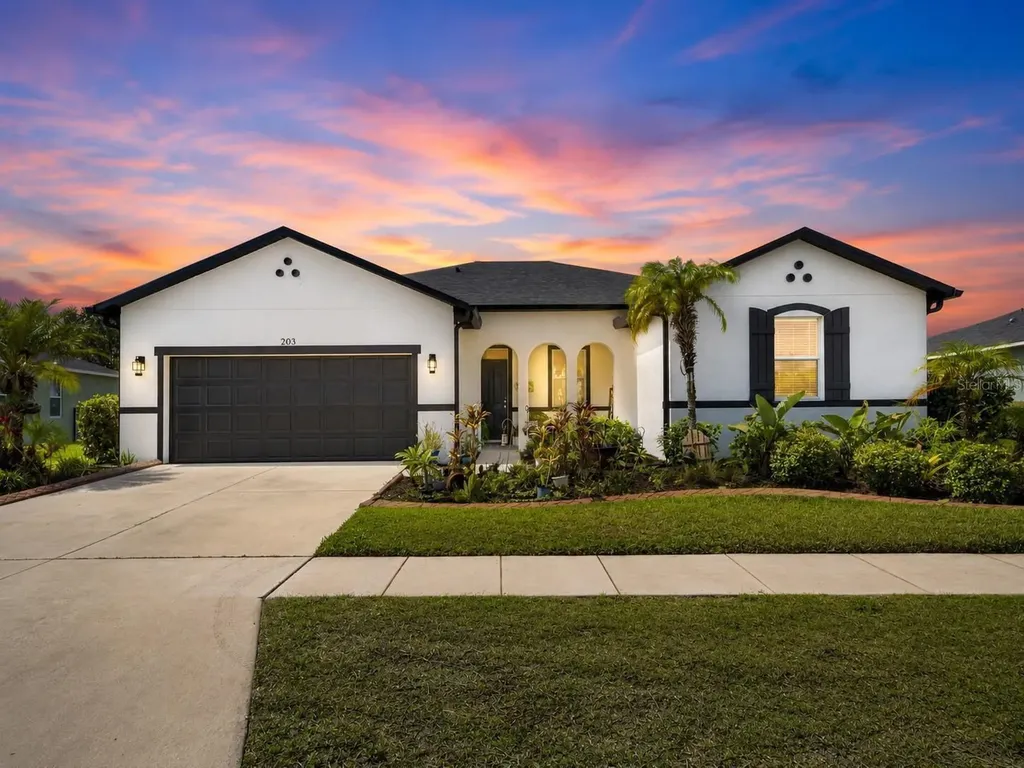 203 Star Shell Drive Apollo Beach FL 33572