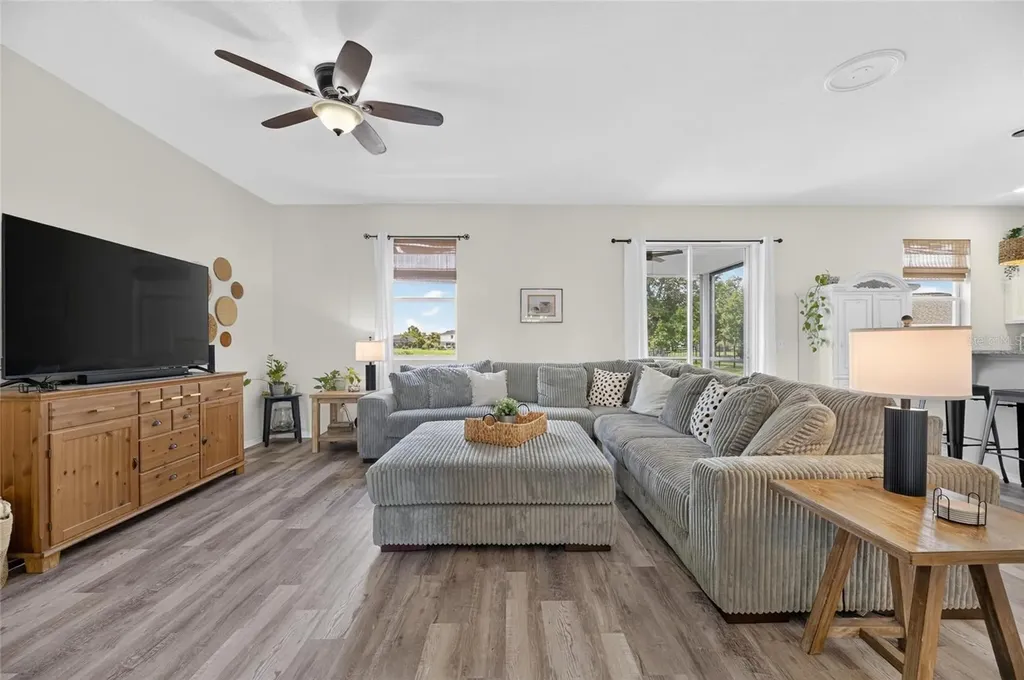 203 Star Shell Drive Apollo Beach FL 33572