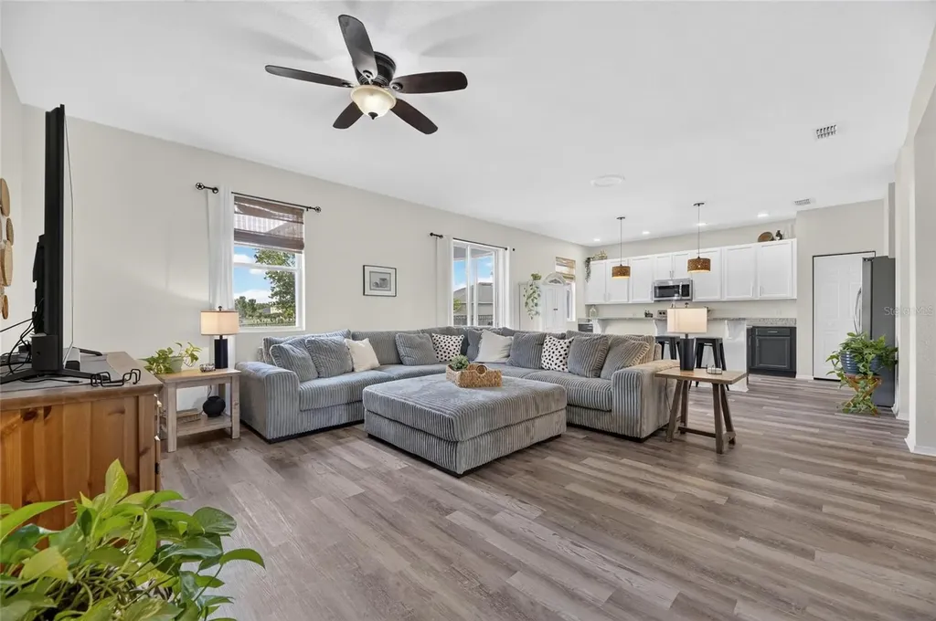 203 Star Shell Drive Apollo Beach FL 33572