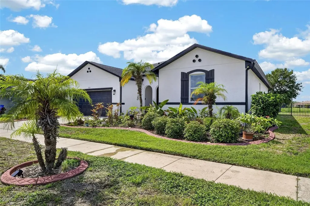 203 Star Shell Drive Apollo Beach FL 33572