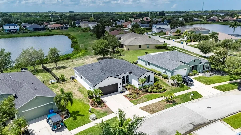 203 Star Shell Drive Apollo Beach FL 33572